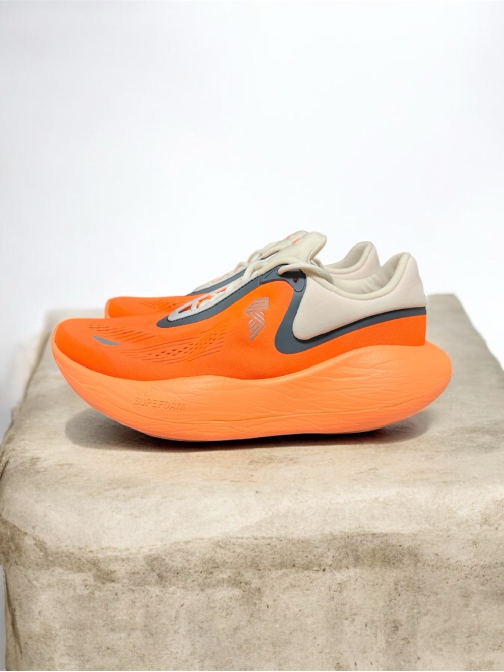 RAD UFO Men's Running Shoes Super Trainers Orange Flame size 8.5 Mens